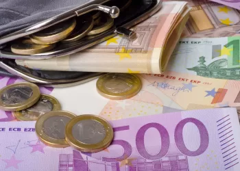 Dit is het gemiddelde maand- en jaarsalaris per leeftijd in Nederland