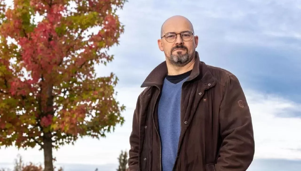 Rik op zoek naar liefde: “57 jaar en zijn ontmaagding wilt nog niet lukken”