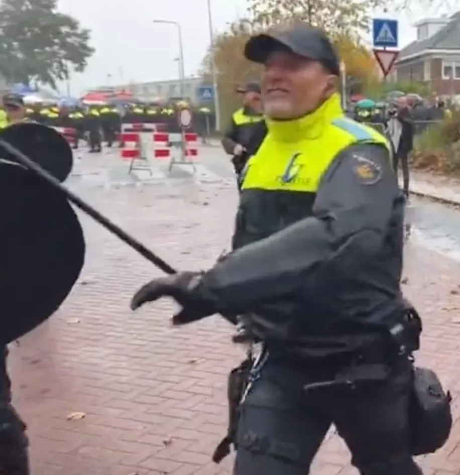 Agent draait door als KOZP demonstratie uit de hand loopt