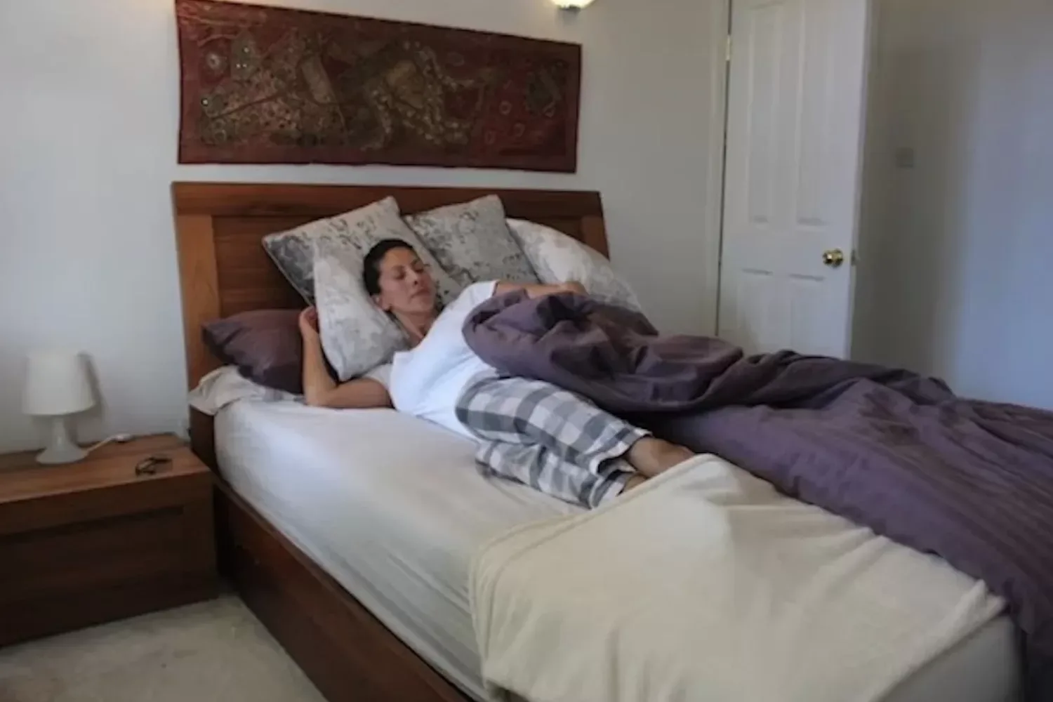 Vaak ’s nachts koude voeten? Zó houd je ze de hele nacht lekker warm