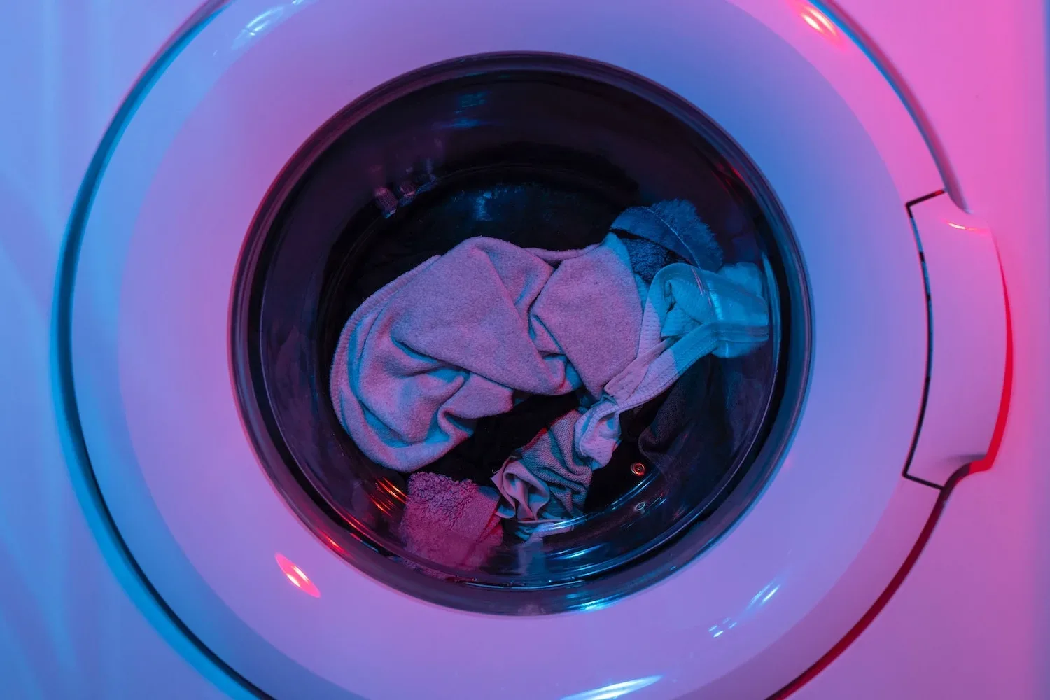 LET OP: Is het beter om je kleding of 30 of 40 graden te wassen? Wij hebben het antwoord