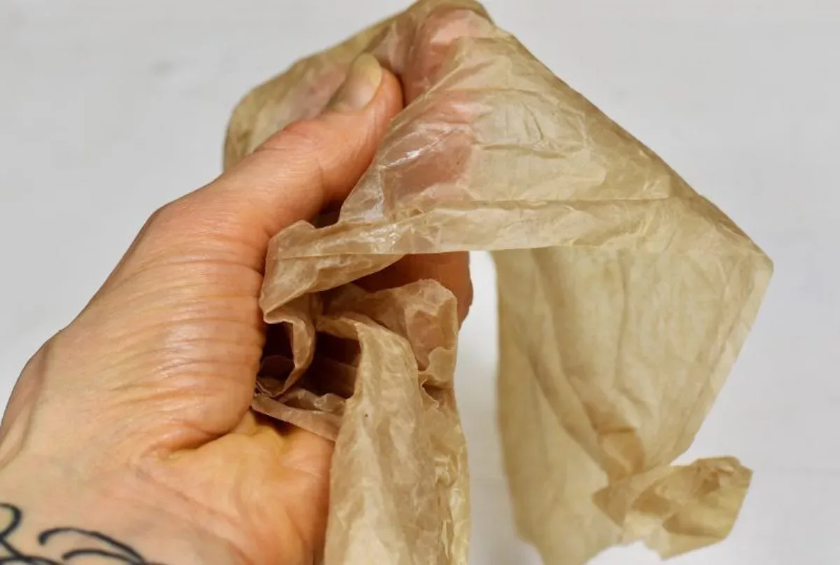 LET OP: dit is waarom je bakpapier nooit 2 keer moet gebruiken! (levensgevaarlijk)