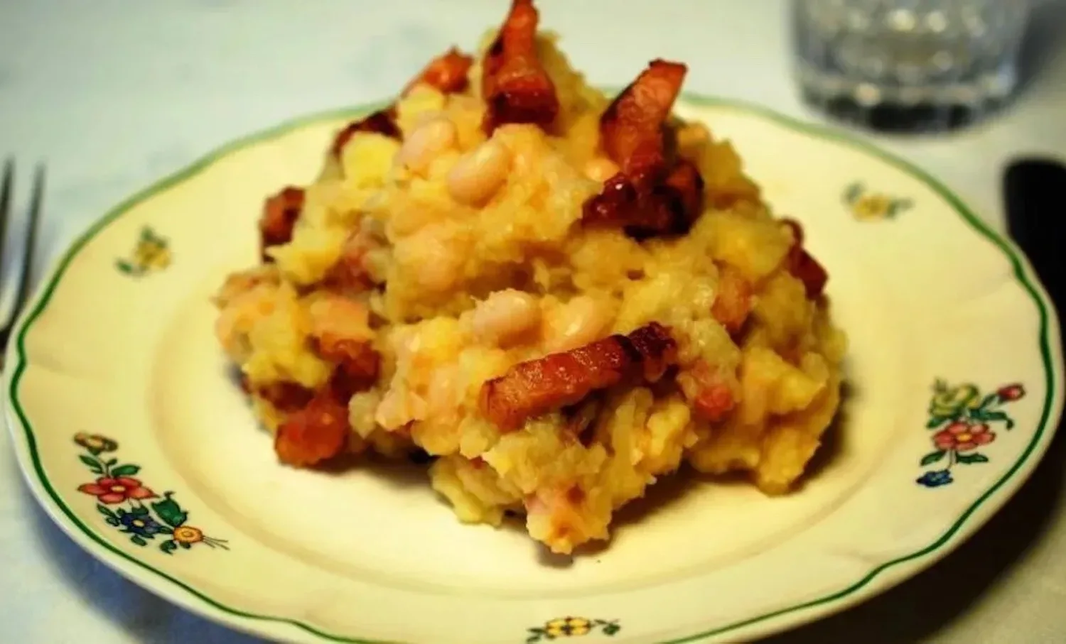 Deze écht oer-Hollandse gerechten kom je bijna niet meer tegen!