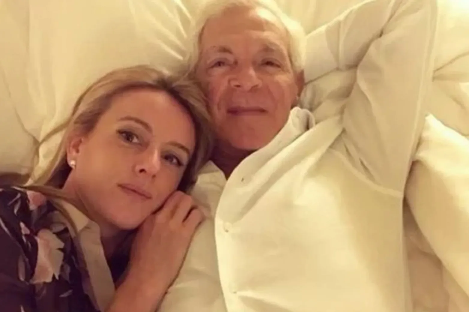 Elina (30) is verliefd op bejaarde Miljardair: “Iets in hem maakt dat hij aantrekkelijk is.”