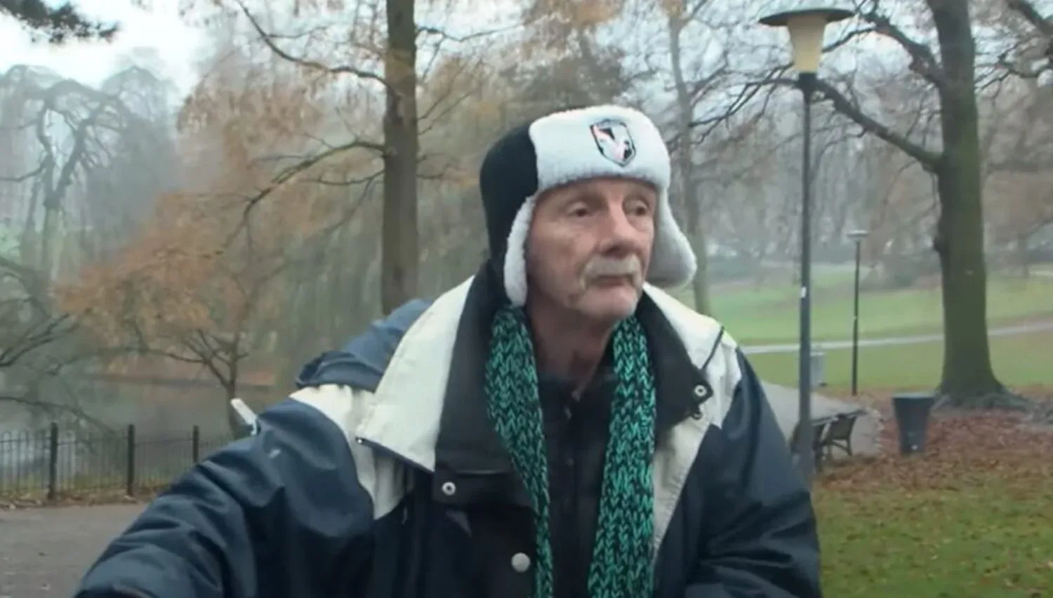 Theo (69) slaapt noodgedwongen op straat: ”Ik tel niet meer in mijn eigen land”