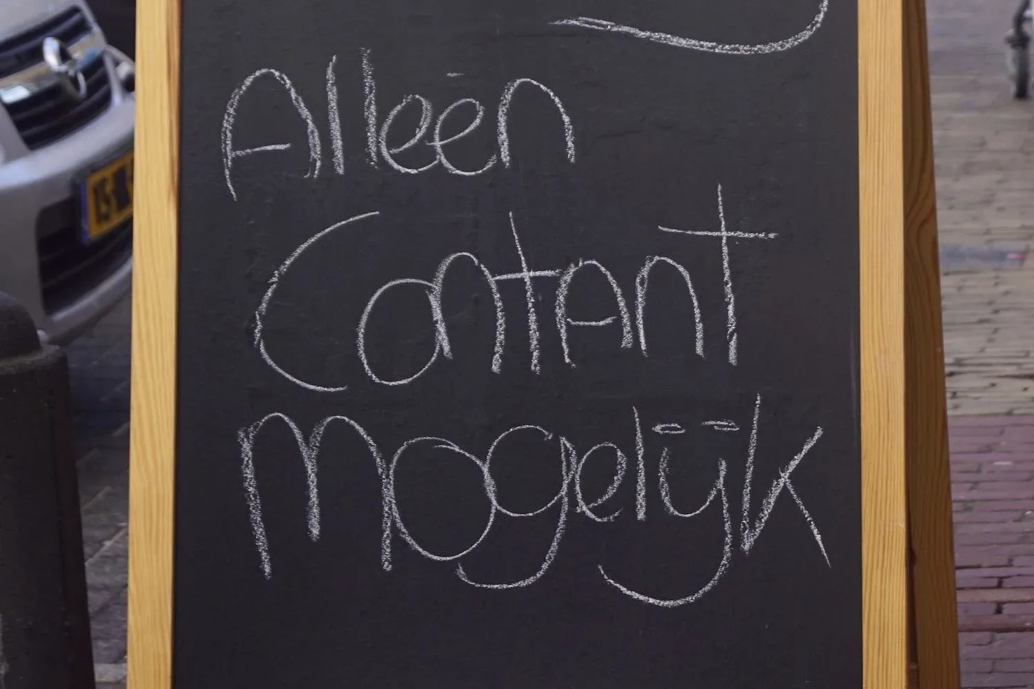 Winkels waar je alleen contant kunt betalen: mag dat wel?