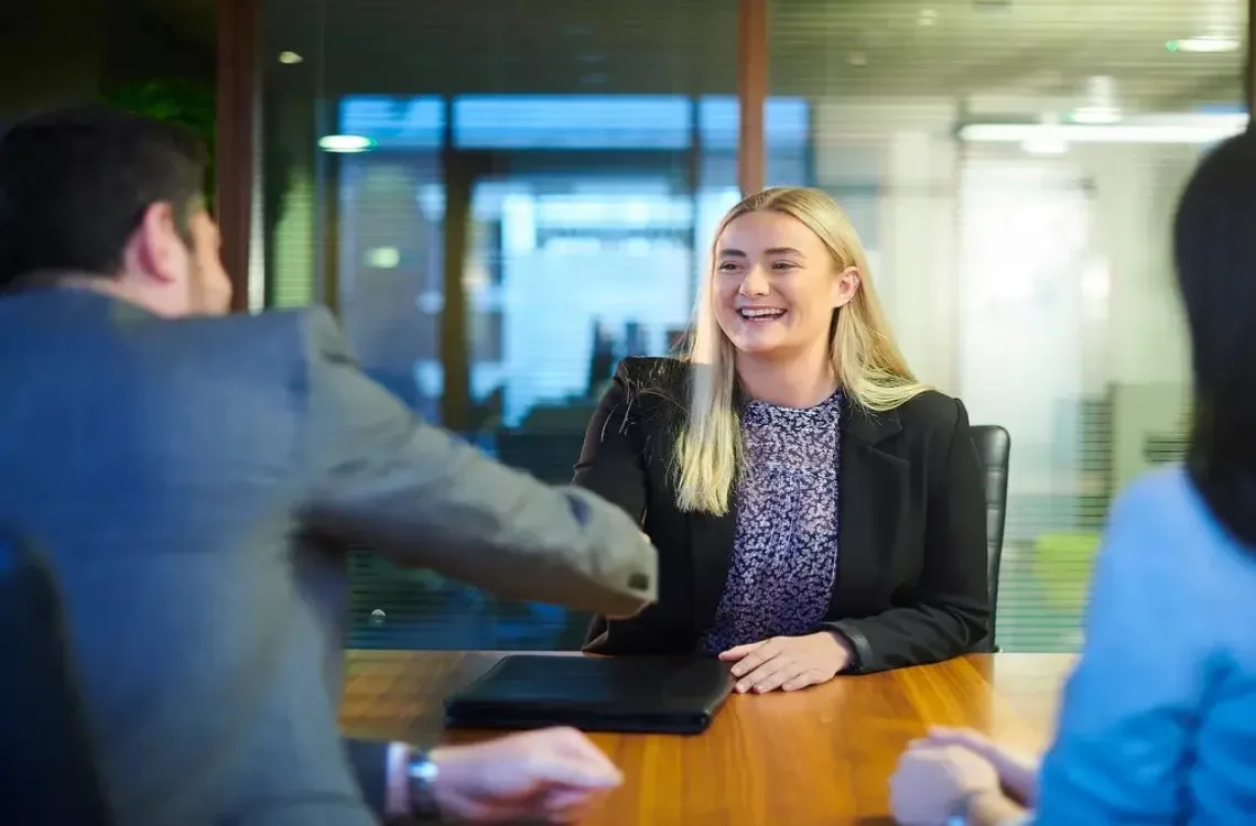 Jonge afgestudeerden solliciteren niet meer als er geen salaris in de vacature staat