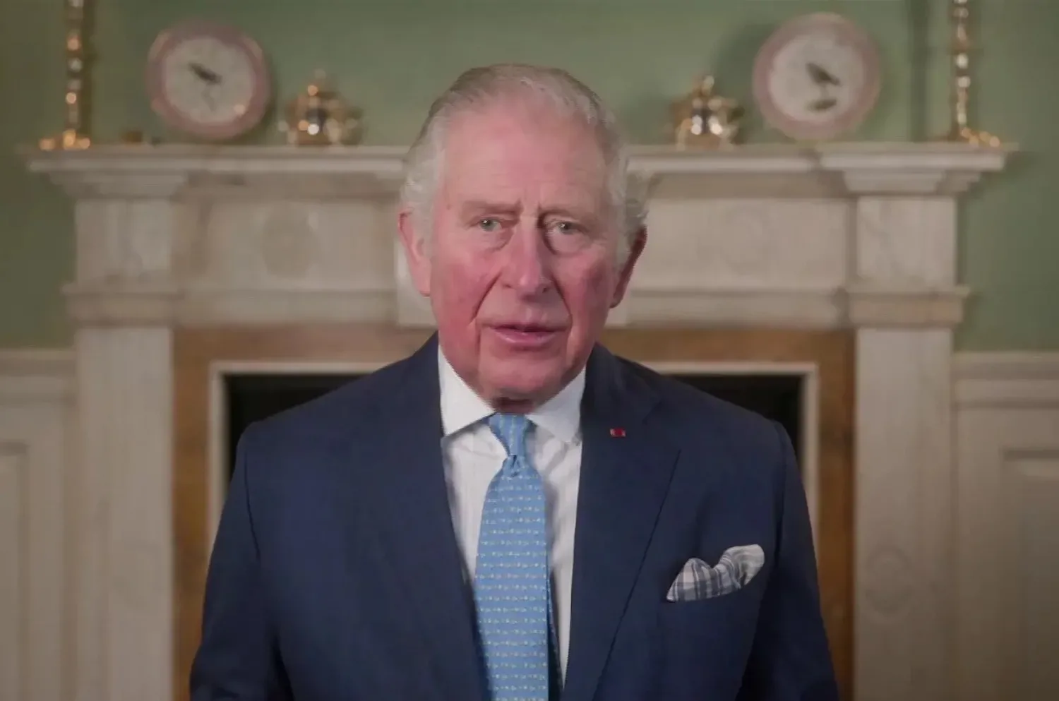 Waarzegger Logan voorspelt overlijden Koning Charles (dit is sneller dan je denkt)