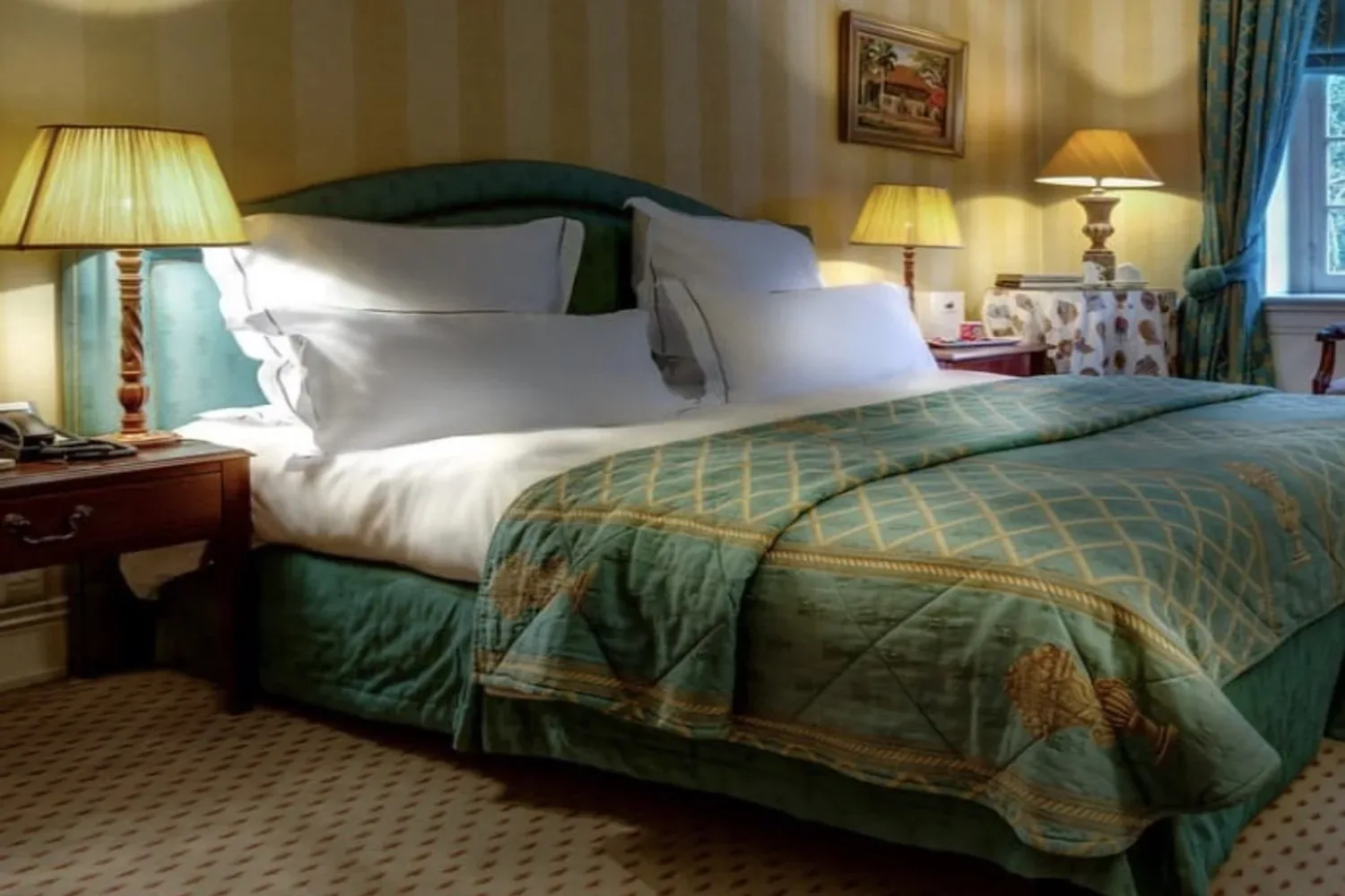 Vrouw uit Congo weigert toegewezen woning en mag gratis in hotel wonen