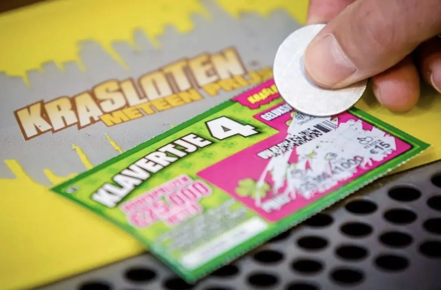 Koppel heeft €82.000 gewonnen op kraslot – maar komt achter vernietigende waarheid