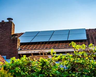Duurzaam wonen met zonnepanelen: een stap naar een groenere toekomst