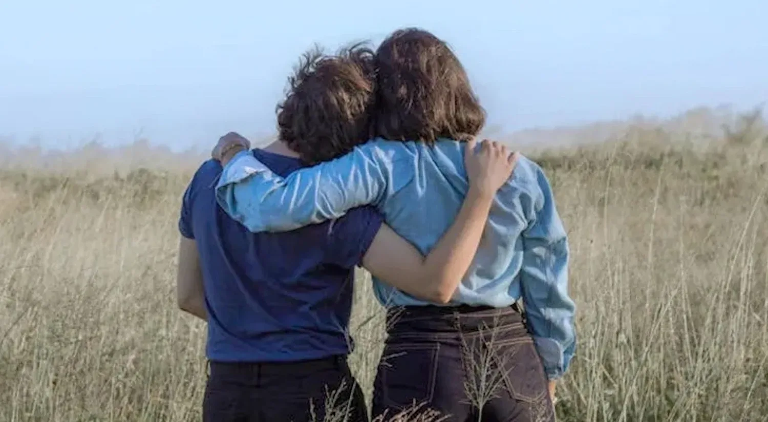 Twee alleenstaande moeders kopen een huis en gaan samen wonen