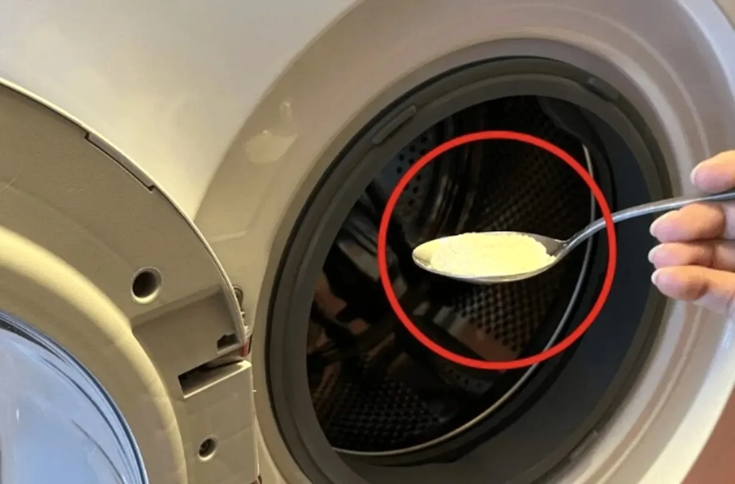 Dit poeder zorgt ervoor dat je véél goedkoper je was kunt doen!