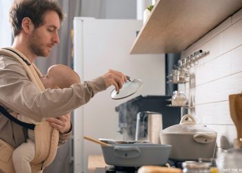 Man zegt baan op om fulltime huisman te worden