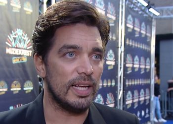 Waylon zit in een financieel dieptepunt door miljoenenschuld