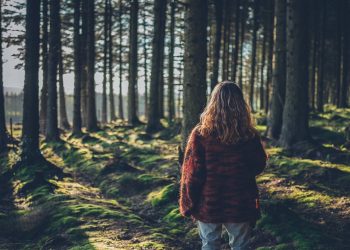Eveline (22): “Ik betrapte een friemelend stel in het bos en hij schrok toen hij mij zag”