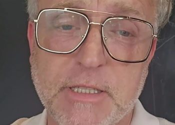 Gordon is keihard opgelicht online en deelt zijn frustratie in video