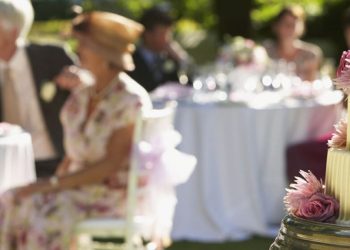 Vrouw stuurt lijst met regels naar bruiloftsgasten – velen zeggen af