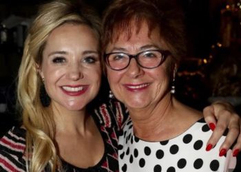 Sonja Bakker’s moeder onthult: “Nooit gedeeld in haar rijkdom”