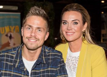 ZIEN: Monique Westenberg en André Hazes delen groot babynieuws!