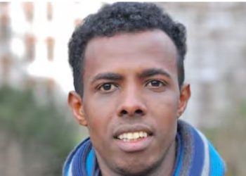 Wachttijden en wanhoop: Mostafa eist betere behandeling en een groot huis