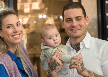 Douwe Bob heeft het moeilijk met de verantwoordelijkheden van vader zijn