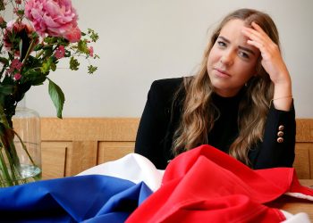 Isa (16): “School raakte mijn examen kwijt en nu moet ik het overdoen”