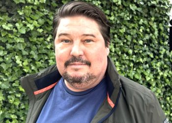 Kopen Zonder Kijken-collega Alex geeft langverwachte update over Martijn Krabbé