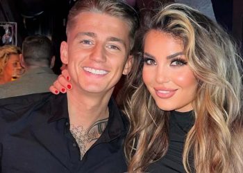 Mart Hoogkamer doet onthulling over geslacht van baby op komst