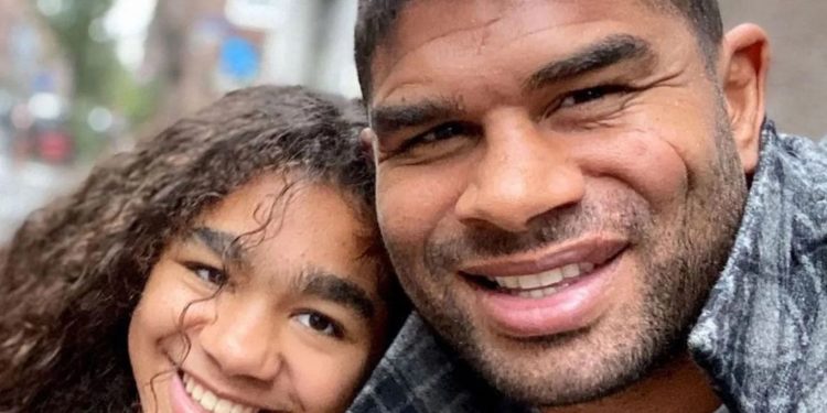 Alistair Overeem bedolven onder kritiek na uitspraken over transgender dochter
