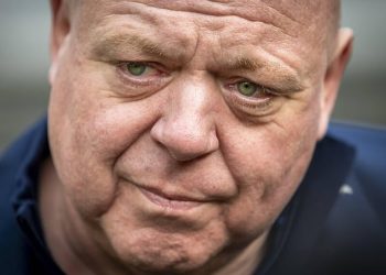 Mark Gillis (28) verkeert in levensge­vaar: “Hij vecht voor zijn leven.”