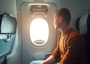 “Stewardess vraagt me om van stoel te wisselen zonder te vragen. Mag ik hier boos om zijn?”