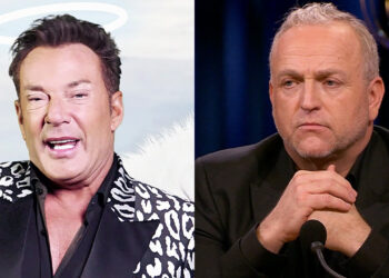 Video: Gordon haalt genadeloos uit naar Gerard Joling in nieuwe aflevering van zijn soap