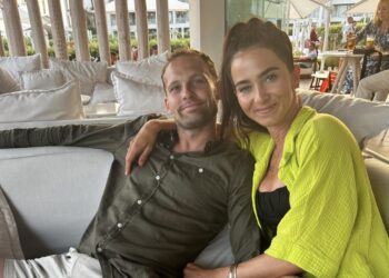 Prachtig babynieuws voor Daley Blind en Candy-Rae!