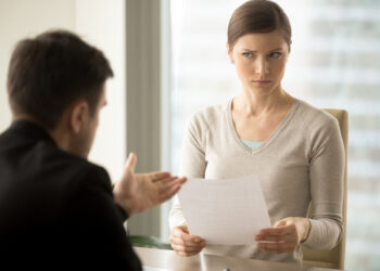 “Ben ik verkeerd om mijn neef aan te klagen na zijn stomme grap?”