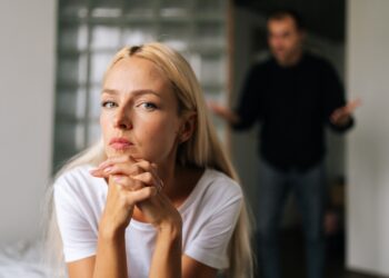 “Mijn man wil onze relatie redden met een reis, maar ik heb andere plannen”