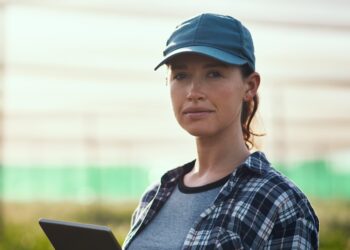 Wilma (42): “Mijn man en ik werken beide fulltime, toch komen we niet rond”