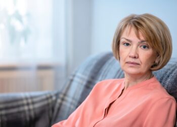 Jolanda (58): “Mijn online datings sprookje met een knappe Ghanees veranderde in één keer..”