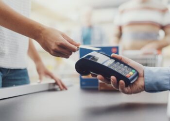 Pinpassen verdwijnen: Zo betaal je binnenkort sneller en makkelijker!