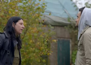 Raven van Dorst maakt zweverige Dinand Woesthoff helemaal af: ‘Je lijkt wel een zelfhulpboek’