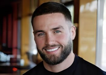 Donny Roelvink stopt per direct met het vieren van kerst: “Vanwege geloof”