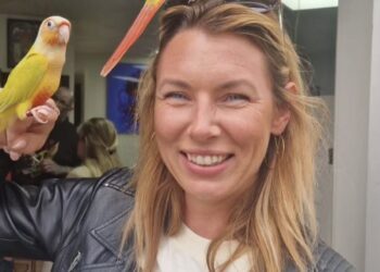 Greetje Hakvoort uit Urk straalt van geluk: “It’s a girl!”