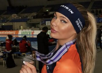 Jutta Leerdam verrast fans met nieuwe look