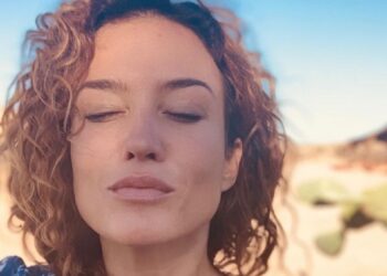 Katja Schuurman slaapt in een asielzoekerscentrum: “De realiteit is schrijnend”