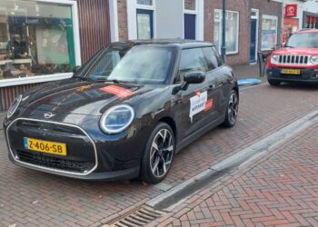 Man ontdekt na bijna een jaar dat hij MINI Cooper won, maar wilt liever geld
