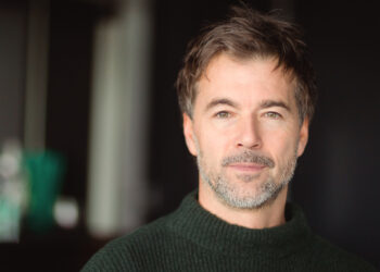 Peter (46): ‘Mijn transgender dochter noemde me transfobisch, maar nu leert ze in Rusland wat echte intolerantie betekent.’