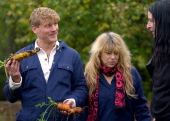 Ellen ten Damme onthult: ‘Boerderij Van Dorst is in scene gezet, niet alles is zoals het lijkt’