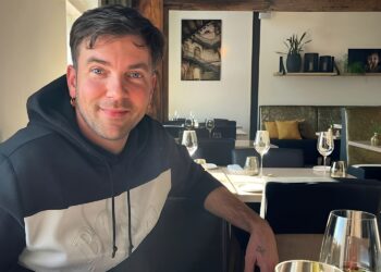 Albert Zoer (Ap) uit Urk! dolblij met nieuwe aanwinst in de familie