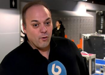 Frans Bauer haalt flink uit naar collega BN’er: ‘Ze is echt oliedom!’