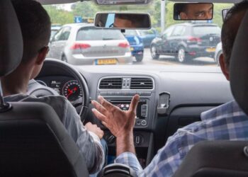 Opmerkelijk: rijinstructeur en leerlingen onder invloed bij CBR aangehouden